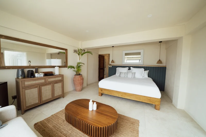 Mer et Sel Suite bedroom on Union Island