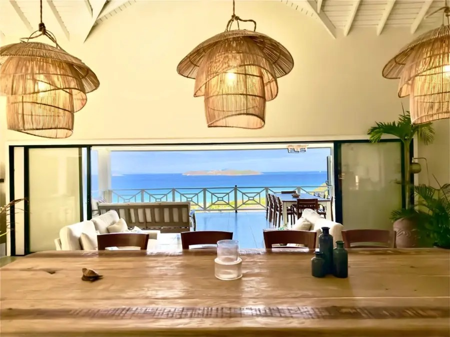 Sea view living area at Mer et Sel Luxury Villa on Union Island